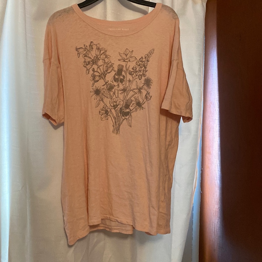 american eagle tshirt